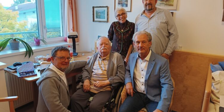 Helmut Böhm schenkte sein Lebenswerk dem Stadtarchiv