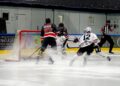 Die Cam4DENT SHARKS GMUNDEN stürmen weiter Richtung PLAY OFF! Sieg 8 aus 8 Spiele mit 4:0 gegen ATSE GRAZ!
