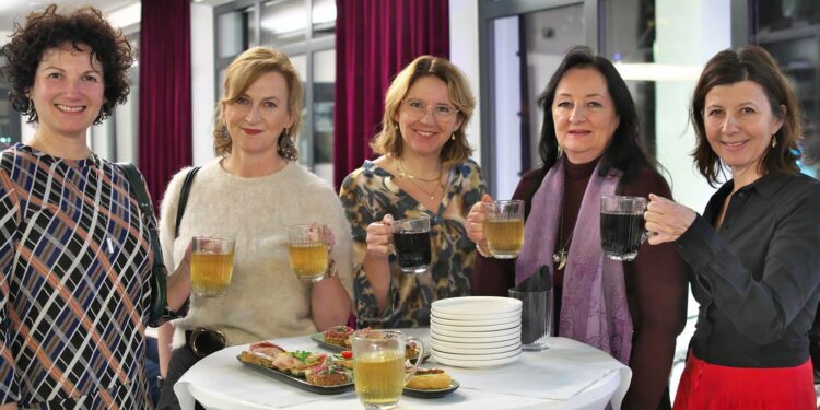 EPU-Weihnachtspunsch im Grand Hotel Elisabeth – Unternehmer:innen vernetzten sich