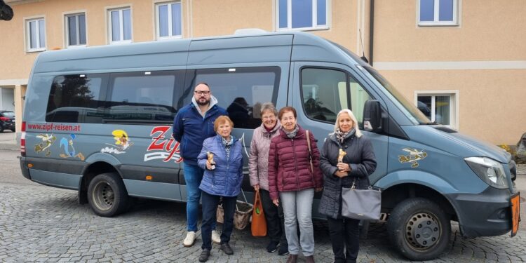 Senioren-Taxi in Vöcklamarkt