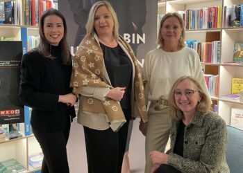 Frau in der Wirtschaft Gmunden hat gewählt – Ing.in Claudia Hindinger als Bezirksvorsitzende bestätigt