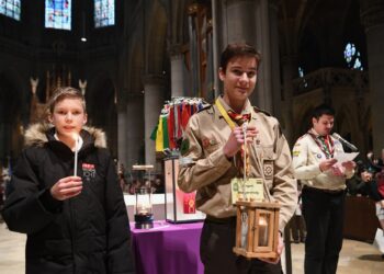 Ischler Pfadfinder holen das Friedenslicht ins Salzkammergut