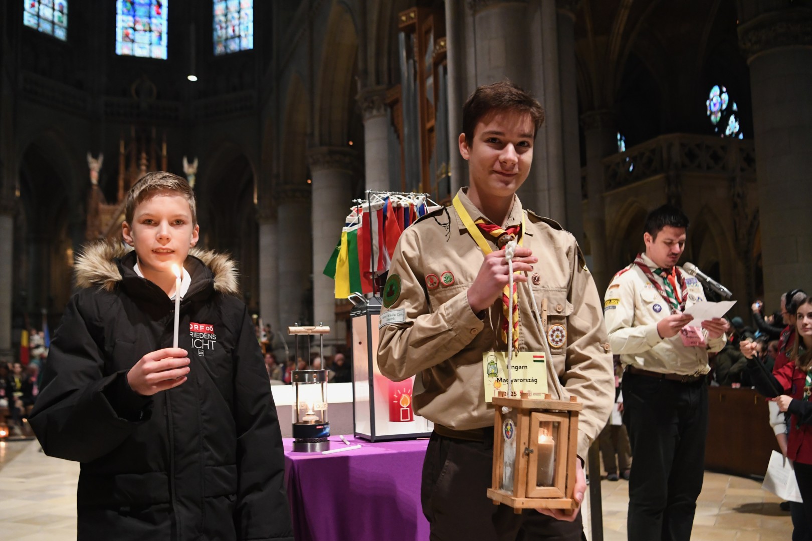 Ischler-Pfadfinder-holen-das-Friedenslicht-ins-Salzkammergut