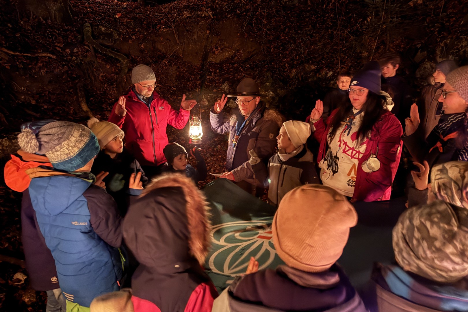 Pfadfinder-Waldweihnacht-in-der-Wolfsgrube