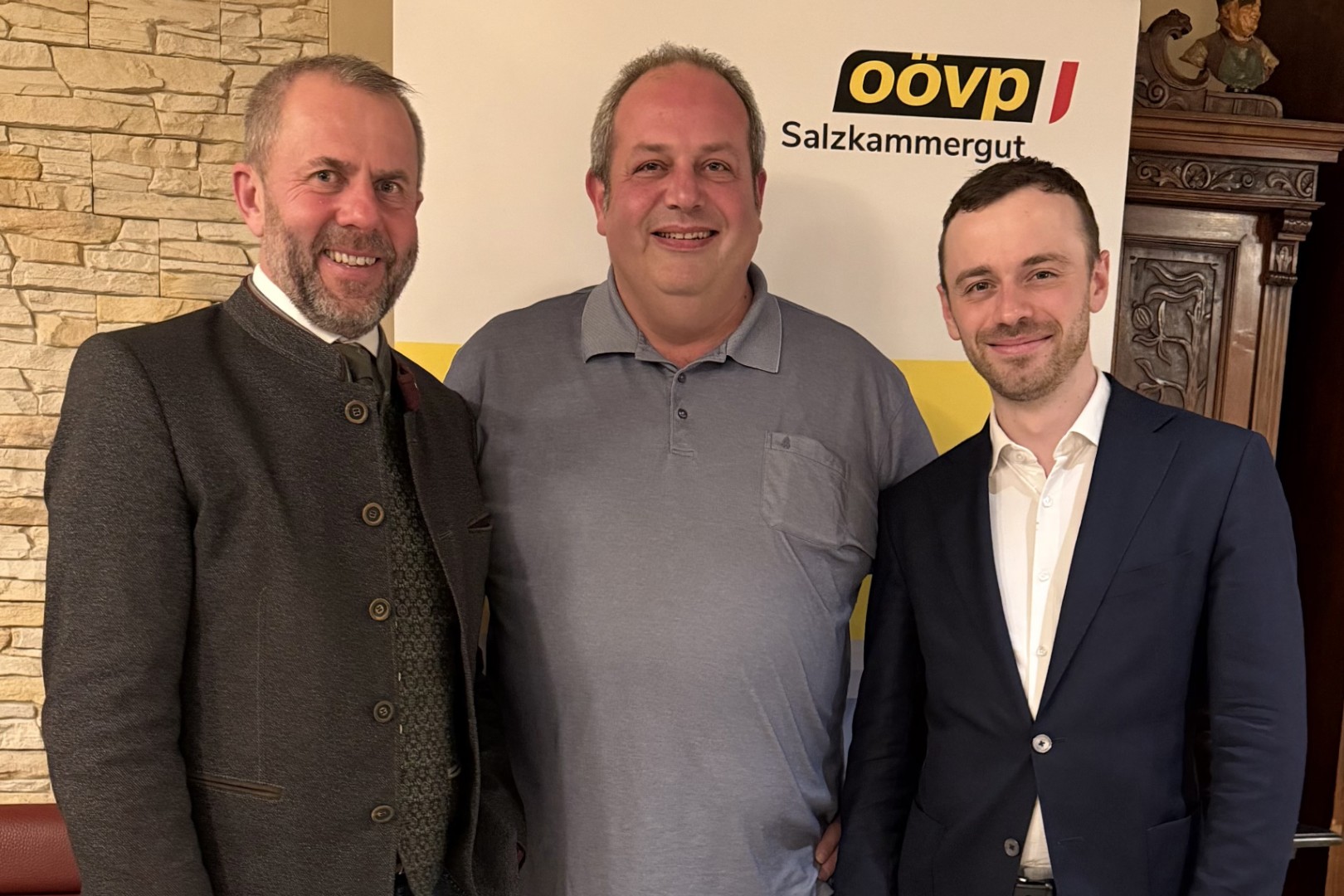 Gemeindeparteitag-der-VP-Roitham-Johannes-Niederhauser-neuer-Parteiobmann