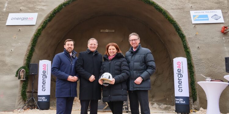 Energie AG: Tunnelanschlag für Neubau des Kraftwerks Traunfall erfolgt