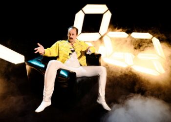 AUSTROFRED: FREDDIE MERCURY TRIFFT AUSTROPOP