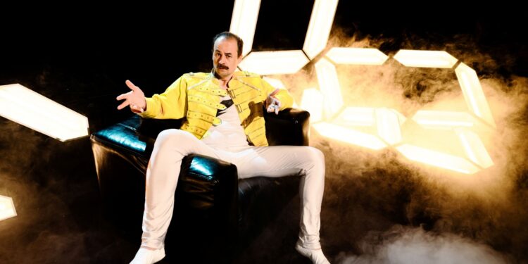 AUSTROFRED: FREDDIE MERCURY TRIFFT AUSTROPOP