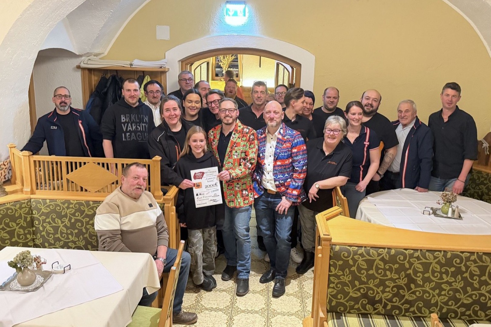 Jahresabschluss-des-ARB-Ortsclub-Gmunden-mit-berraschung-f-r-Fahrer-f-r-Kinder-