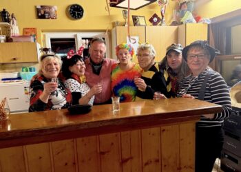 PV Gschwandt – Wir feiern, dass die Halle bebt (sie steht aber noch)!