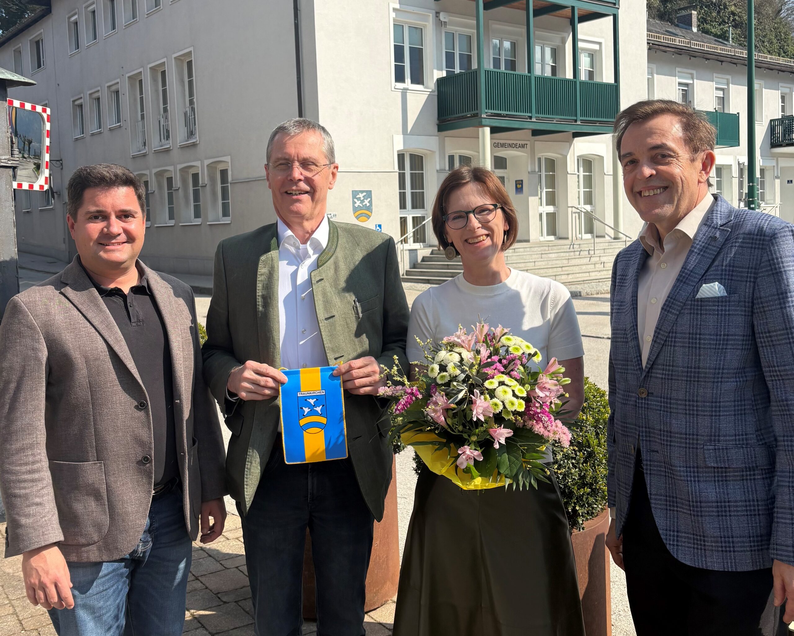 Neue-Gemeinde-rztin-in-Traunkirchen-Dr-Fehrer-folgt-auf-Dr-Singer