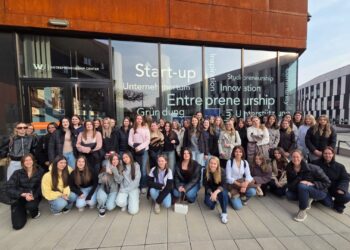 Girl Power unterwegs: HAK und Praxisschule Bad Ischl auf inspirierender Exkursion in Wien