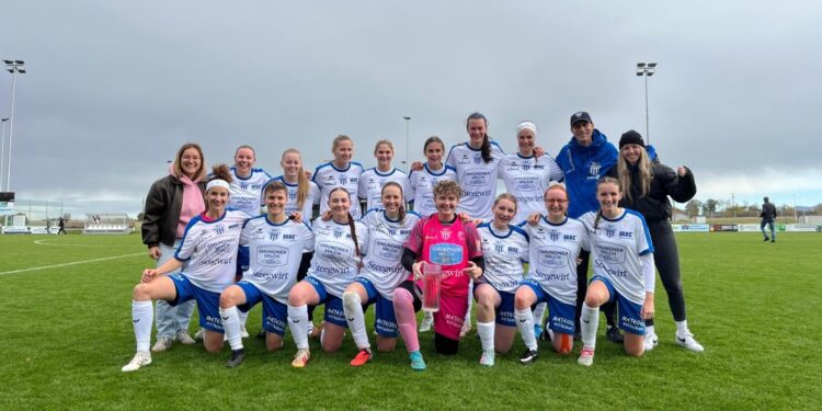 Gmundens Fußballerinnen wollen am Sonntag Rang 1 verteidigen!