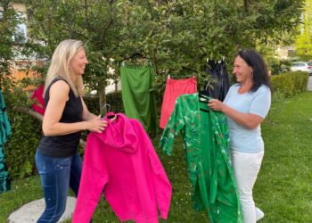 Kleidertauschparty: die etwas andere Shopping-Tour – organisiert von den Grünen Frankenburg