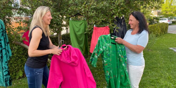 Kleidertauschparty: die etwas andere Shopping-Tour – organisiert von den Grünen Frankenburg