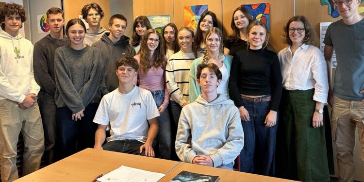 KUNST & KI Workshop im Unterricht Kunst und Gestaltung