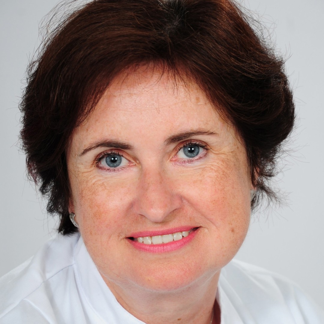 Dr-in-Birgit-E-Rauchenzauner-wird-neue-Primaria-des-Instituts-f-r-Radiotherapie-Radioonkologie-am-Salzkammergut-Klinikum-V-cklabruck