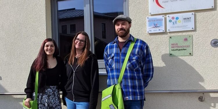 Streetworker und Jugendzentrum informierten in Laakirchner Schulen