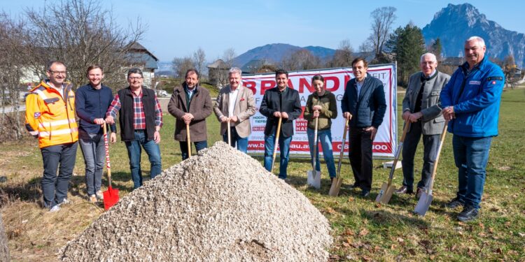 Neue Brücke am oberen Mühlbachberg: Investitionsoffensive in Traunkirchen geht weiter!