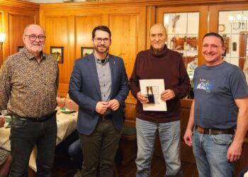 Hohe Auszeichnung der Marktgemeinde Altmünster für den Obmann des Stockschützenvereins