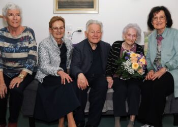 Seniorenbund Landesobmann LH a.D. Dr. Josef Pühringer gratulierte Hilda Kronsteiner zum 100. Geburtstag