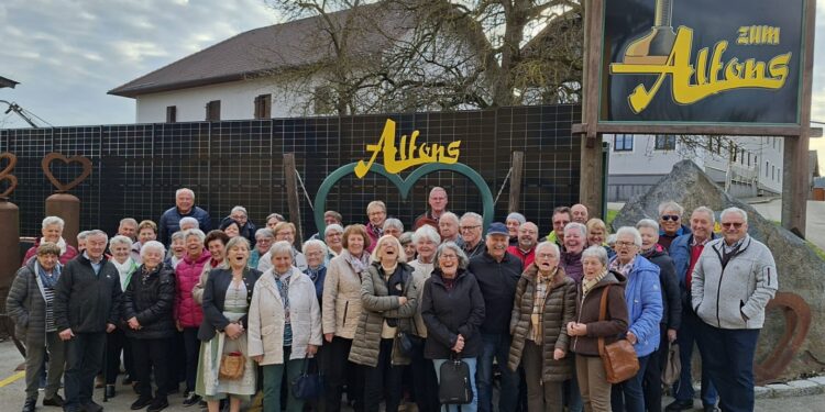 Ebenseer PV besucht Theater in Atzbach