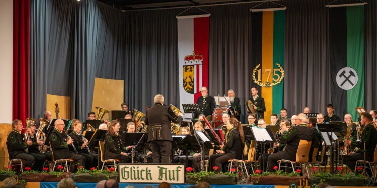 175-jähriges Bestandsjubiläum: Erfolgreiches Festkonzert der Salinenmusik Bad Ischl