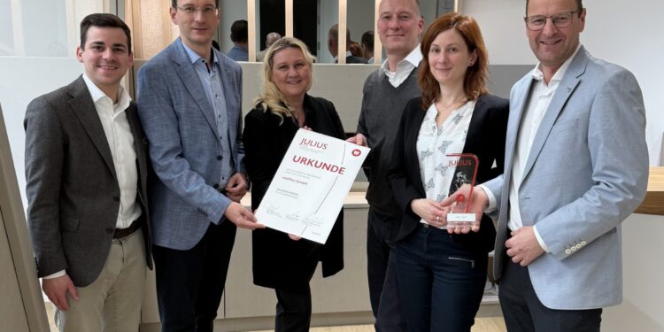 Wirtschaftsbund zeichnet Firma mitPlan GmbH (Pinsdorf) mit dem JULIUS-Award aus
