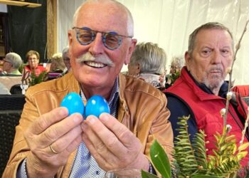 Vorösterliches Eierpecken