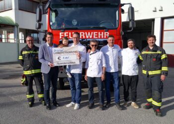 Ein Herz für die Gmundner Feuerwehr – Die Gmundner Konditoren zeigen soziales Engagement