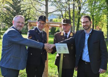 Symbol der Verbundenheit – Ein lebendiges Denkmal für zwei Jahrzehnte grenzüberschreitende Kameradschaft