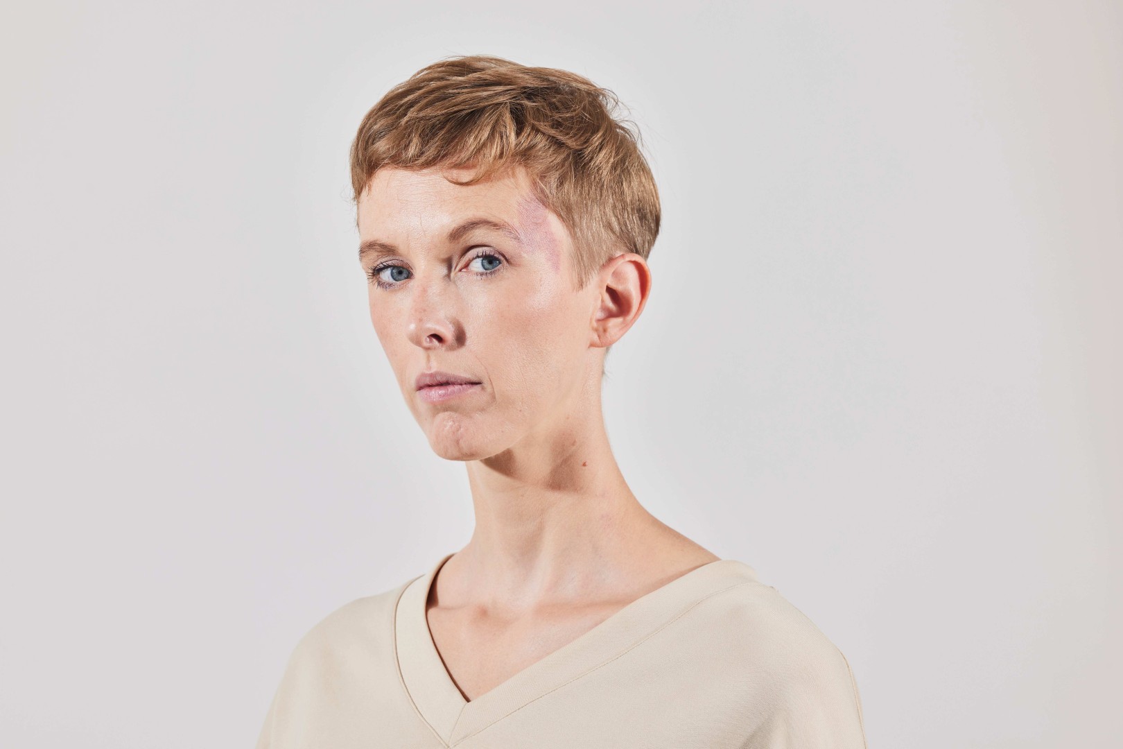 Sonja-Pikart-im-OKH-Kabarett-ber-die-Authentizit-tskrise