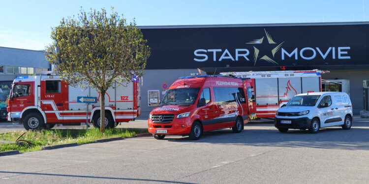 Brand im Kino: Starmovie Regau evakuiert