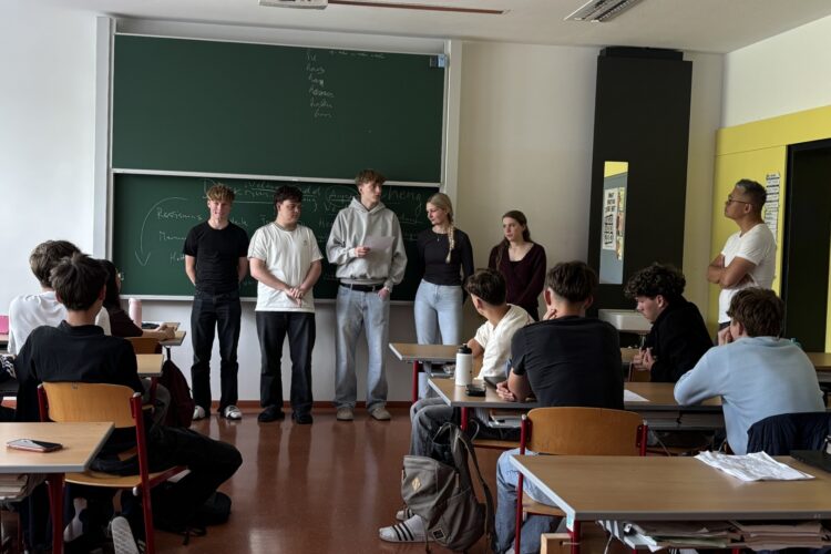„Demokratie & Verantwortung – das Format gegen Antisemitismus“