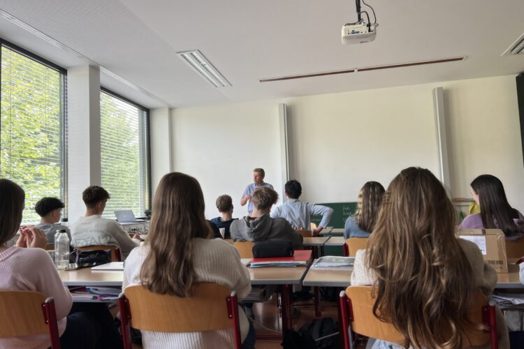 Kreditgespräche wie im echten Berufsleben
