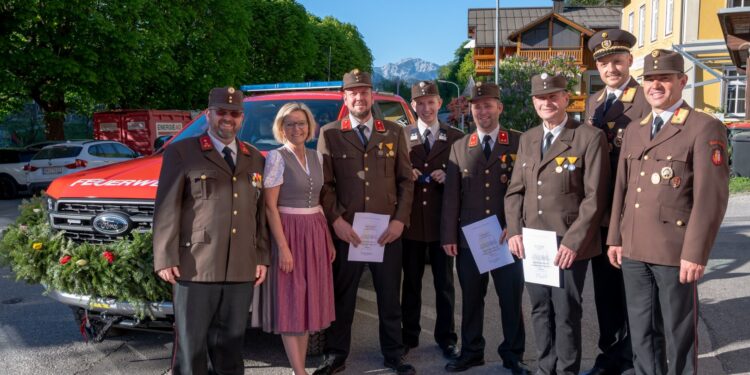 Florianifeier und Fahrzeugsegnung in Lauffen