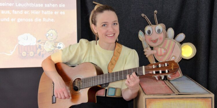 „Leuchtwurm Ludwig“ live im Erzähltheater: Ein interaktives Erlebnis für kleine Entdecker:innen