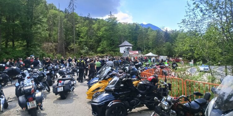 Dritte Motorradsegnung im Weißenbachtal