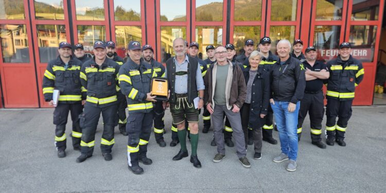 Großzügige Spende für die Hauptfeuerwache Bad Ischl