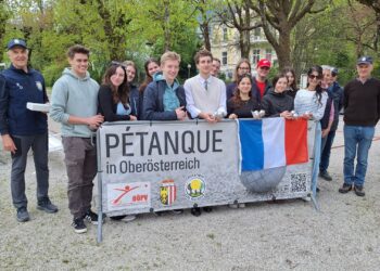 Tourismusschüler*innen zu Gast bei „Pétanque im Kurpark“