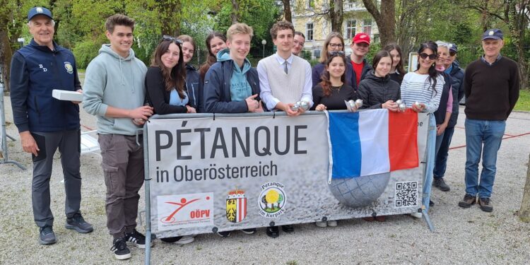Tourismusschüler*innen zu Gast bei „Pétanque im Kurpark“
