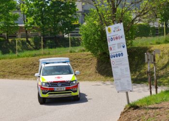 Tödlicher Arbeitsunfall in Ohlsdorf – Arbeiter von Betonfertigteil erdrückt