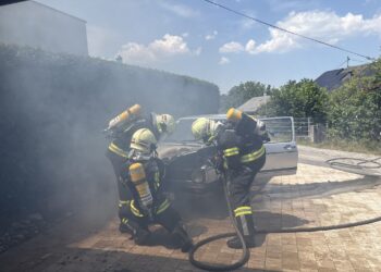 Neuerlicher PKW Brand in Laakirchen
