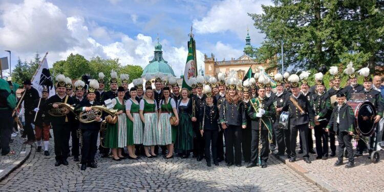 Salinenmusikkapelle Bad Ischl beim 19. Europäischen Knappen- und Hüttentag in Tschechien