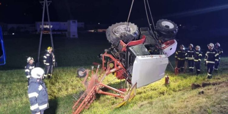 Schwerer Unfall auf der B145 unterbricht Feuerwehr-Grillfeier