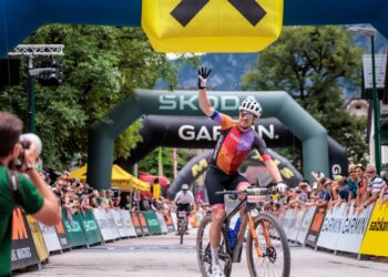 Salzkammergut Mountainbike Trophy: Über 4.200 Biker angemeldet – Bianca Somavilla und Manuel Pliem siegen auf der Extremdistanz