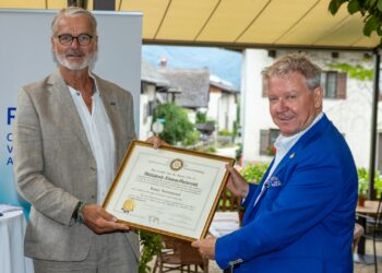Friedrich Niederndorfer übernimmt Präsidentschaft des Rotary Club Vöcklabruck-Attersee