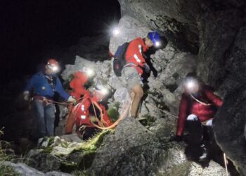 Verirrter Bergsteiger nach neun Stunden Bergrettungseinsatz gerettet