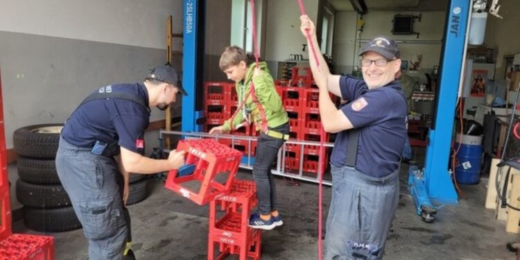 4. Familientag der HFW Bad Ischl mit Feuerlöscherüberprüfung