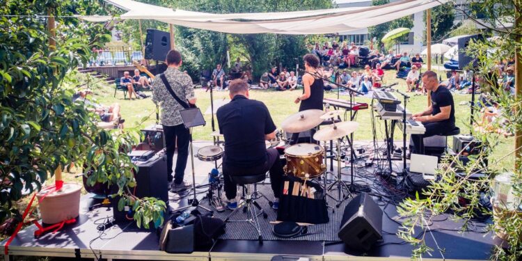 Die Kunst des Zusammenhelfens: OKH Open Air Weekend 2026 lockte über 1.300 Gäste nach Vöcklabruck